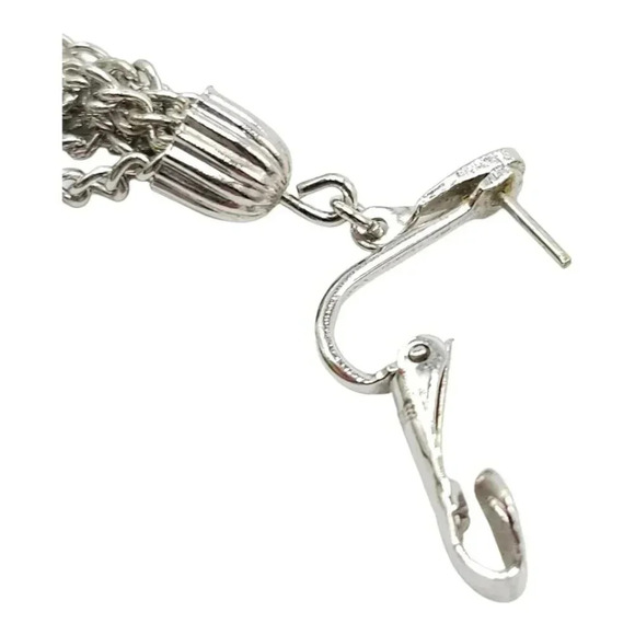 Trifari Chain Tassel Dangle Drop Earring Clip Closure Silver Tone Vintage - Picture 4 of 4